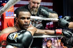 Country Box 18 Fight Night-650
